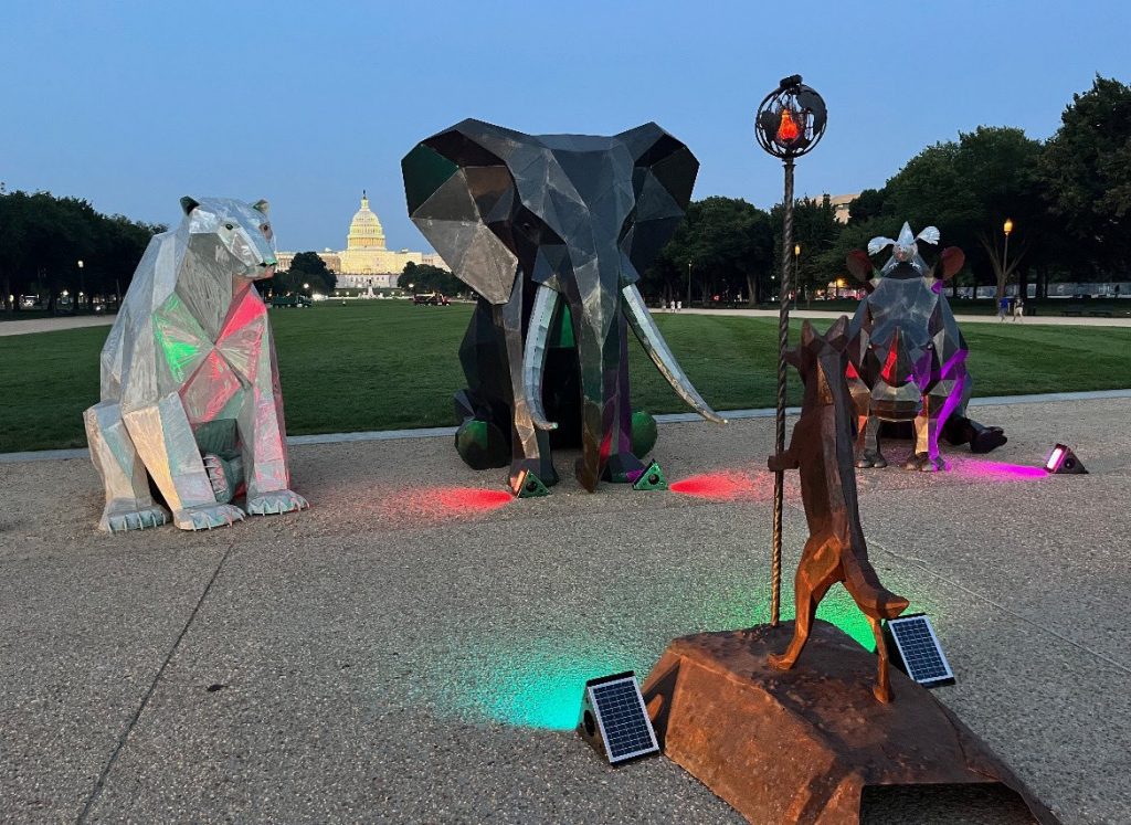 Last Chance! PETA’s Pro-Animal Exhibit on National Mall to End With All-Out Bash