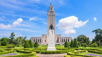 Traveling With Your Dog to Baton Rouge, Louisiana: Pet-Friendly Flights, Hotels, Activities and More