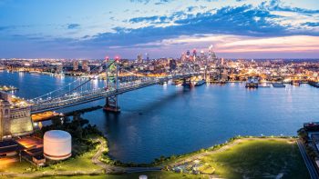 Traveling With Your Dog to Philadelphia, Pennsylvania: Pet-Friendly Flights, Hotels, Activities and More