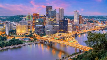 Traveling With Your Dog to Pittsburgh, Pennsylvania: Pet-Friendly Flights, Hotels, Activities and More