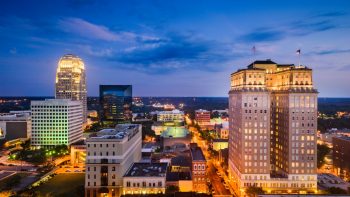 Traveling With Your Dog to Winston–Salem, North Carolina: Pet-Friendly Flights, Hotels, Activities and More