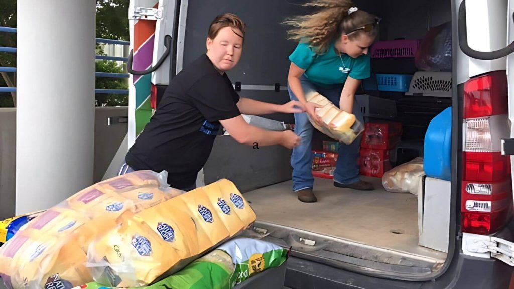 Help Now: PETA Preps Lifeline of Supplies for Hurricane Helene Victims