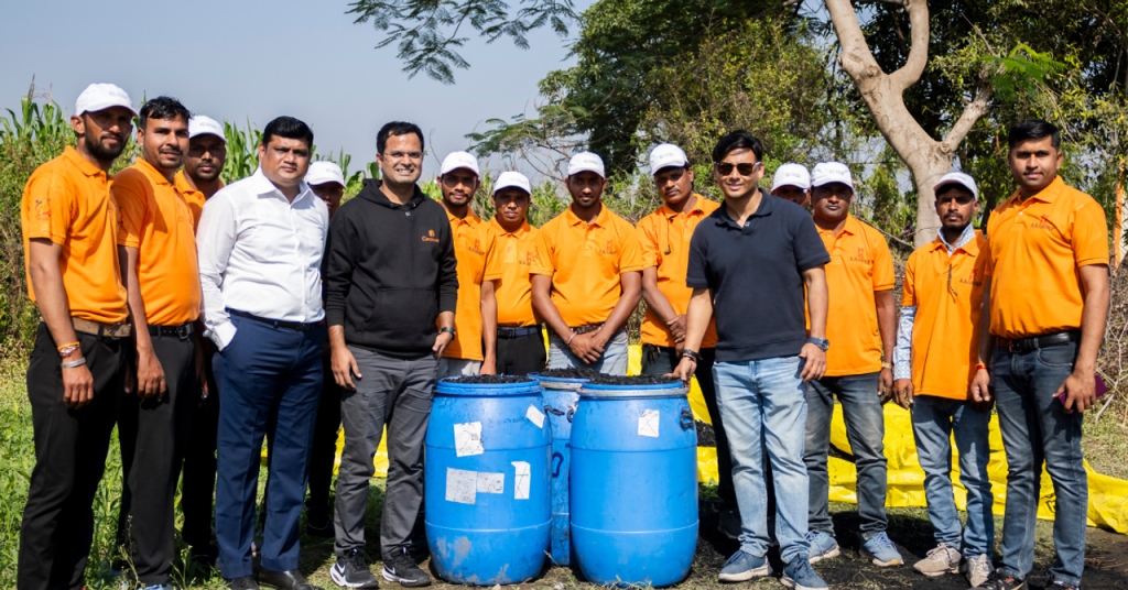 How 2 Friends Helped 70000 Farmers Cut Costs, Ditch Chemicals & Grow Healthier Crops