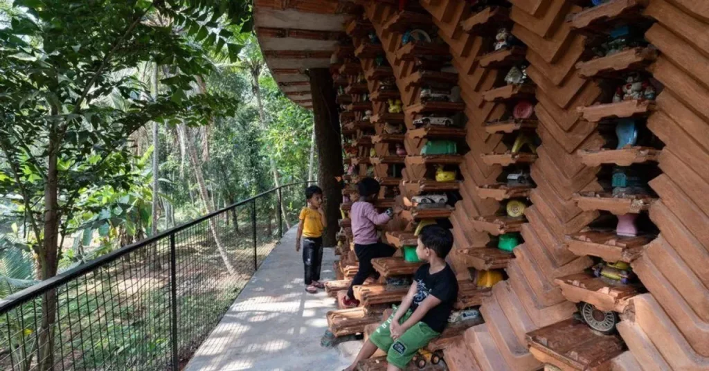 Kerala Architect Built a Home With 6200 Discarded Toys — Kids Love It, & It Fights Plastic Waste!